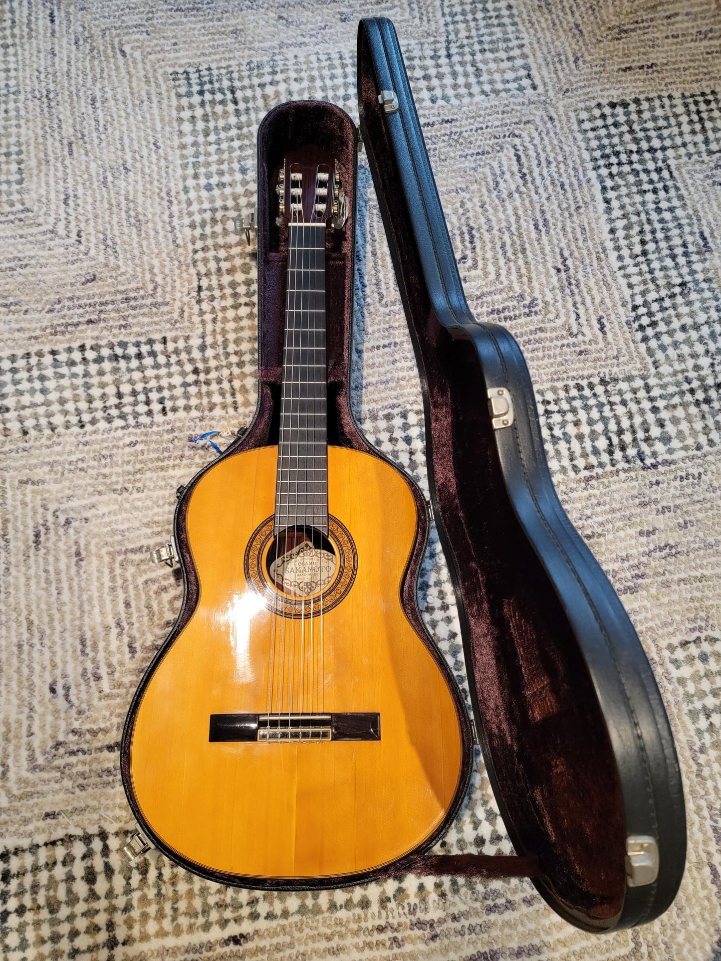 Osamu Sakamoto Grand Concert Guitar Model 70