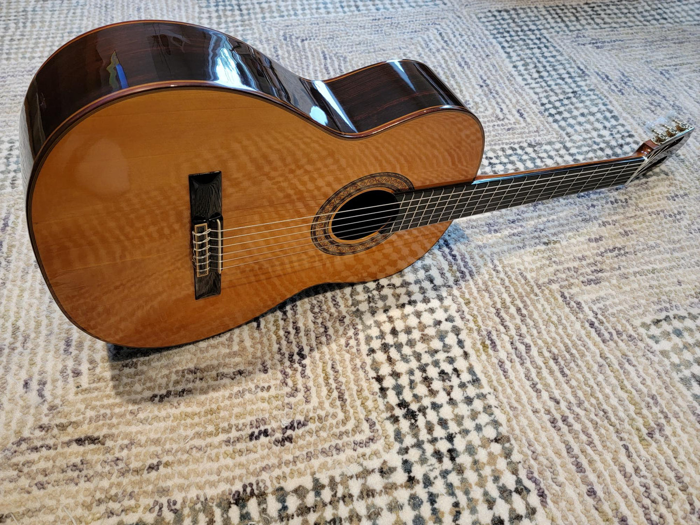 Osamu Sakamoto Grand Concert Guitar Model 70