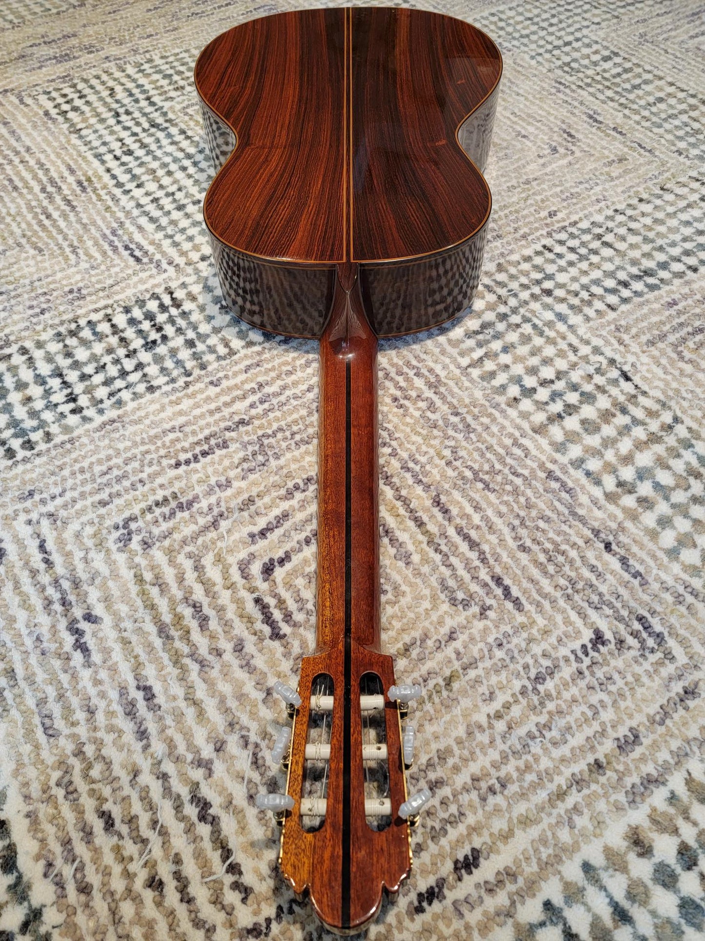 Osamu Sakamoto Grand Concert Guitar Model 70